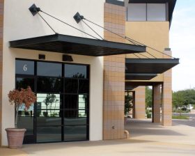 Overhead Supports on Commercial Awnings