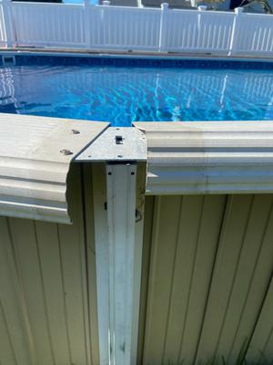 picture of broken pool top cap