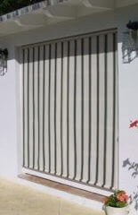 Roll-up window shade