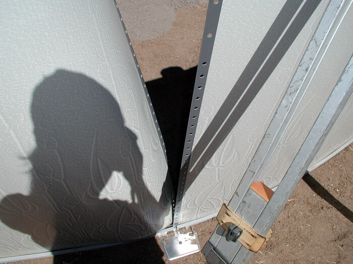 starting the wall behind an upright