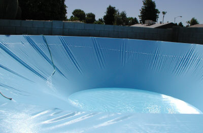 liner installed in round pool deep end